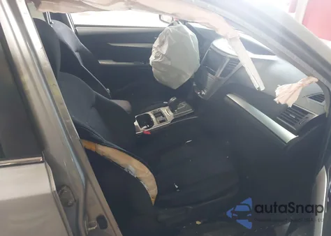 2013 Subaru Outback 2.5I Premium z USA, uszkodzony, nr VIN 4S4BRCCC9D3240895